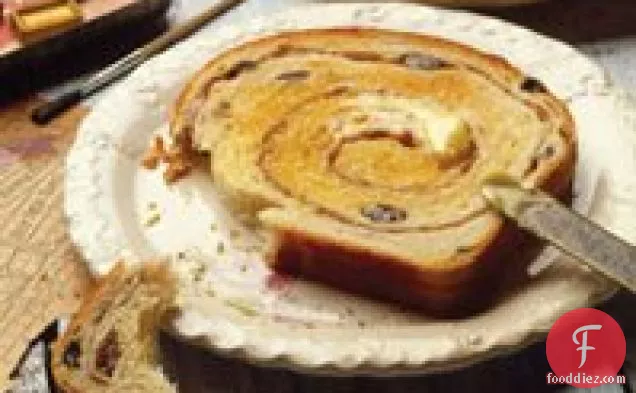 Cinnamon Swirl Raisin Bread