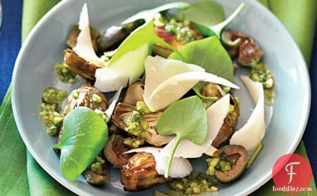 वसंत साल्सा के साथ भुना हुआ बेबी आर्टिचोक