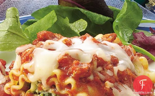 Cheesy Spinach Lasagna Roll-Ups