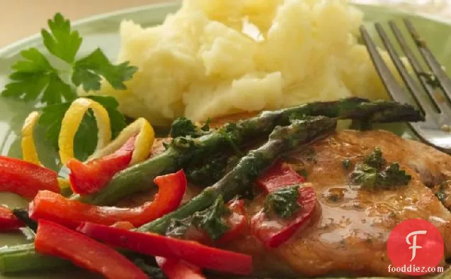 Sautéed Turkey Cutlets with Asparagus and Red Bell Peppers