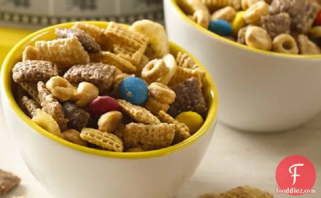 Minion Munch Chex® Party Mix