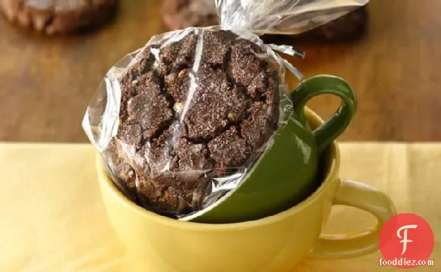 Chocolate Toffee Crinkle Cookies