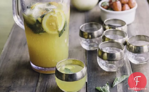 Bourbon Spiked Lemonade