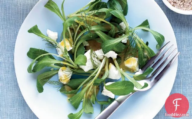 Mâche Salad with Goat Cheese and Fennel-Mustard Vinaigrette