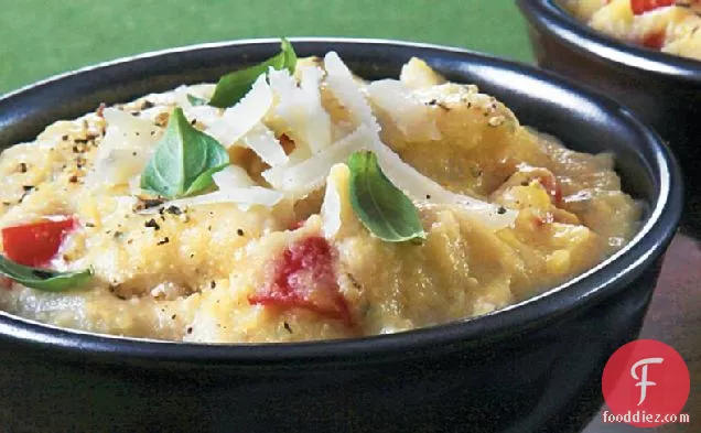 धीमी कुकर इतालवी नरम पोलेंटा