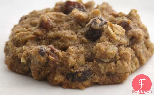 Skinny Oatmeal-Raisin Cookies