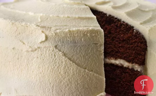 Delicious Chocolate Cake with White Frosting