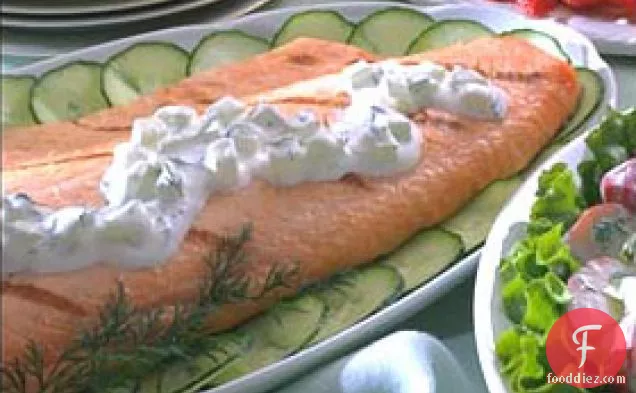 Salmon With Cucumber-sour Cream Sauce