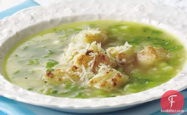 Spring Onion Soup with Garlic Croutons
