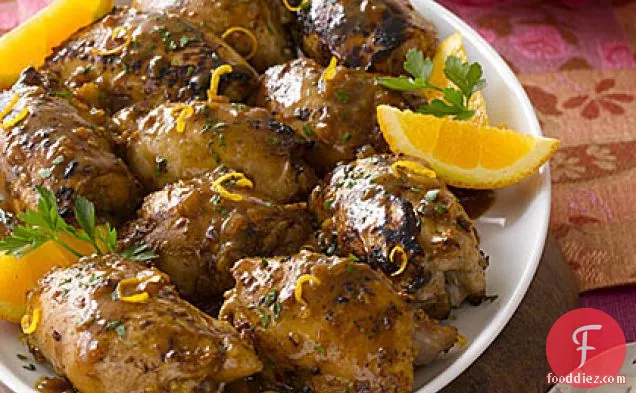 सरसों-साइट्रस सॉस के साथ चिकन जांघ