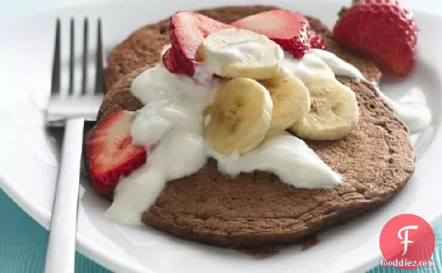 Chocolate Pancakes with Strawberries