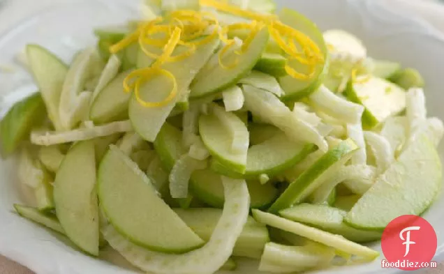 Tangy Apple Fennel Slaw