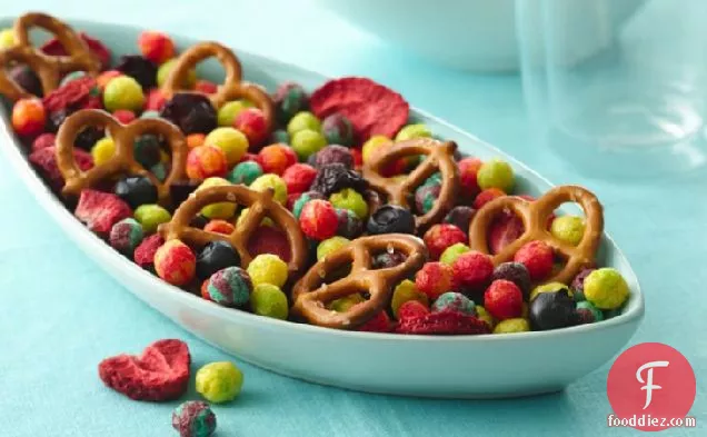 Fruity Fun Snack Mix