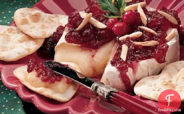 Brie with Cranberry Chutney