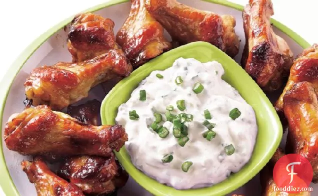 मलाईदार सूई सॉस के साथ जर्क चिकन विंग्स