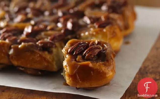 Caramel-Pecan Sticky Rolls