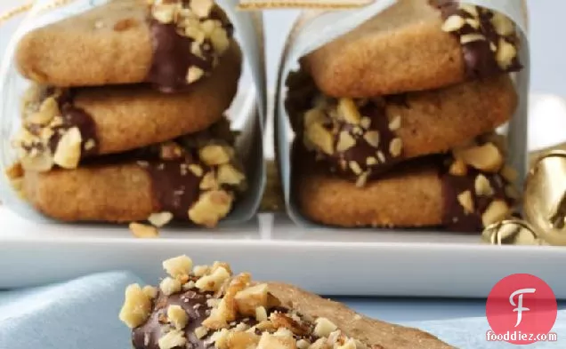 Maple-Walnut Shortbread Cookies