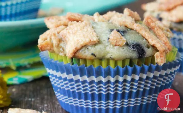 Zucchini-Blueberry Muffins with Cinnamon Toast Crunch® Streusel