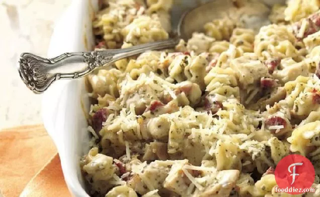 मलाईदार पेस्टो-चिकन पुलाव