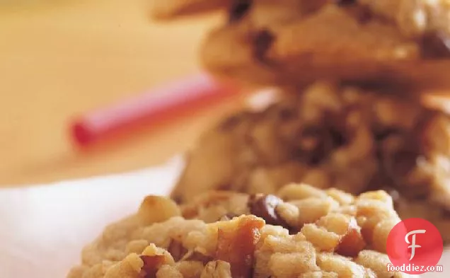 Crunchy Muncher Cookies