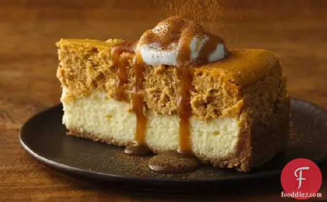 Pumpkin Cheesecake with Caramel Sauce