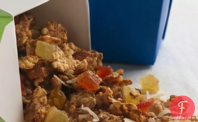Gingered Cereal Snack Mix