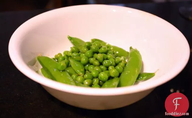 Dinner Tonight: Green Peas And Sugar Snap Peas In Sesame Dressing