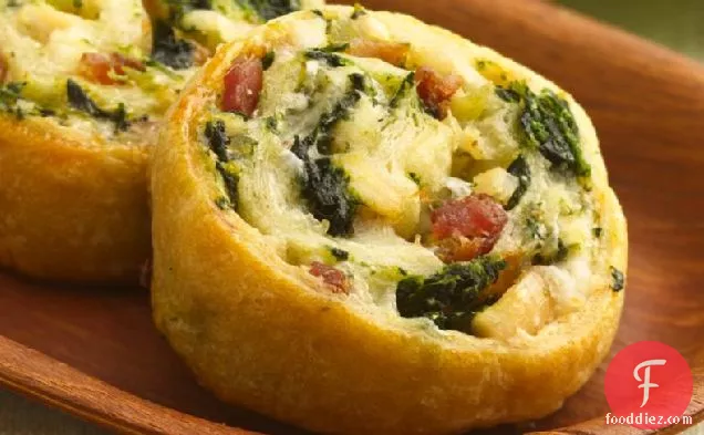 Cheesy Chicken and Spinach Pinwheels
