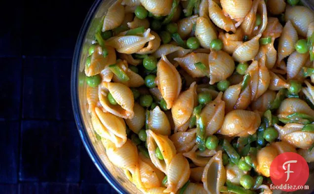 Summer Pea And Roasted Red Pepper Pasta Salad