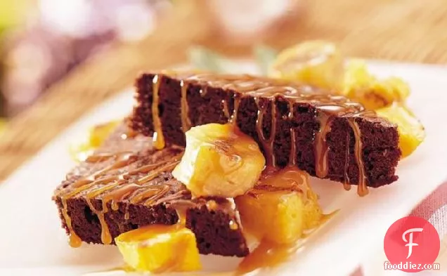 Brownies with Grilled Fruit