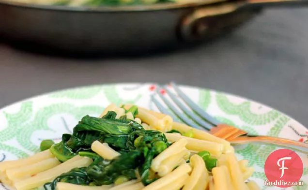 Creamy Lemon Pasta With Spinach And Peas