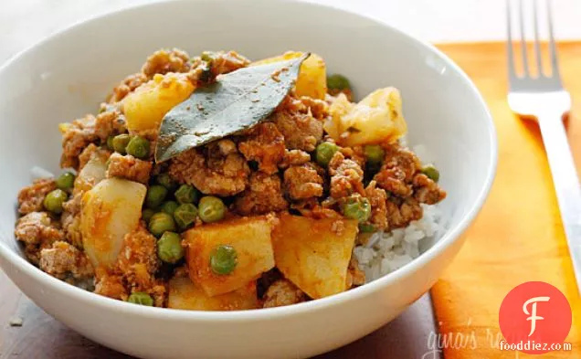 Ground Turkey With Potatoes And Spring Peas