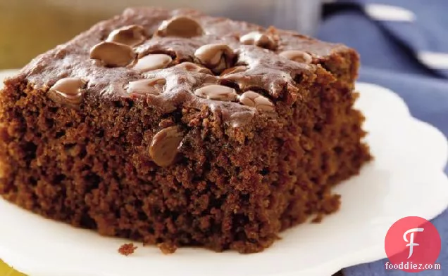चॉकलेट-केला स्नैक केक