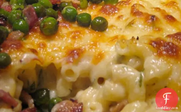The Ultimate Mac ‘n Cheese With Peas & Bacon