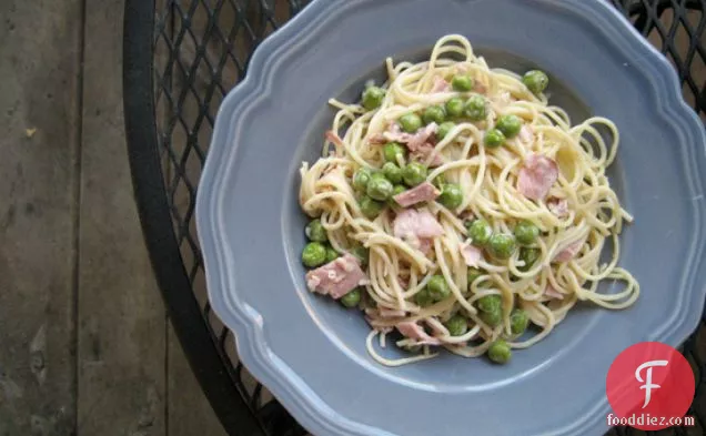 Pasta With Peas, Proscuitto And Lemon