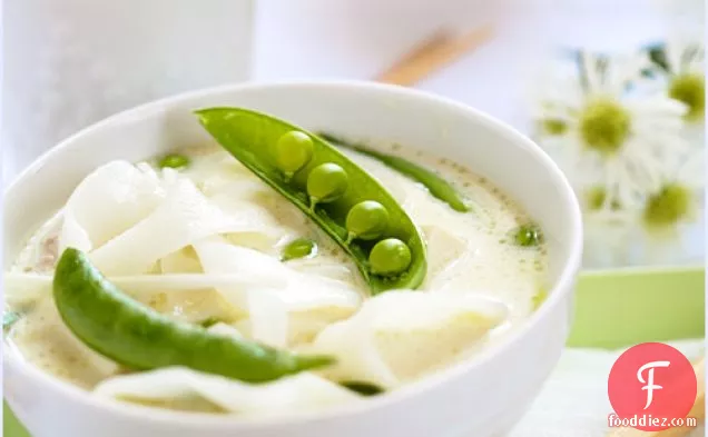 Rice Noodle Soup, With Pork, Snap Sugar Peas And Tofu