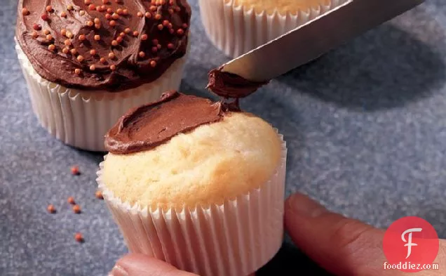 Super-Easy Cupcakes