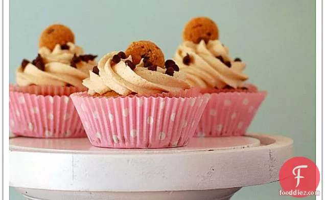 Chocolate Chip Cookie Dough Cupcakes