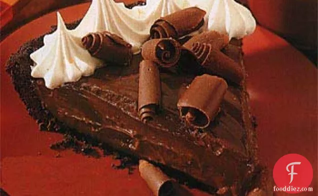 काले नीचे चॉकलेट पाई