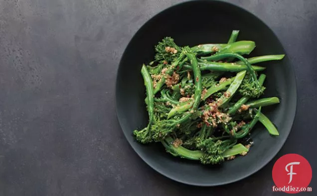 Broccolini with Spicy Sesame Vinaigrette