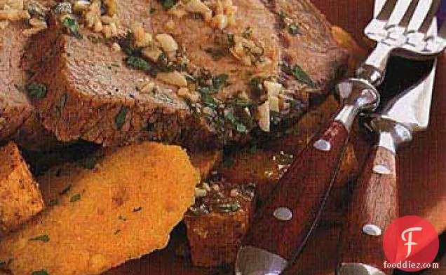 लाइम मोजो के साथ धीमी गति से भुना हुआ पोर्क