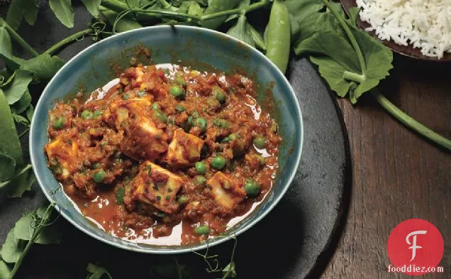 Paneer Curry With Peas