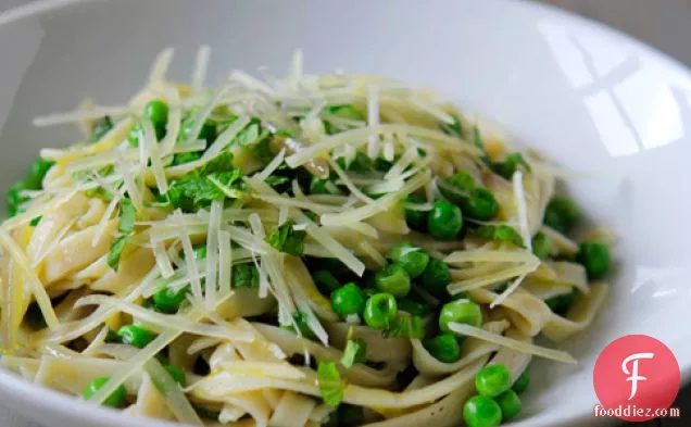 Gluten-free Pasta With Mint, Peas & Parmesan Cheese