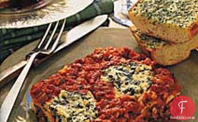Turkey Sausage-Spinach Lasagna with Spicy Tomato Sauce