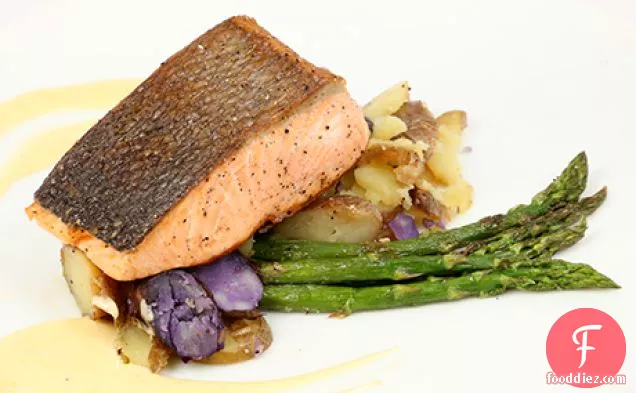 Crispy-Skin King Salmon with Roasted Asparagus, Fingerling Potatoes, and Hollandaise Sauce