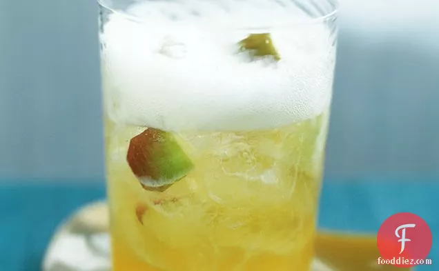 Sparkling Apple Cocktail