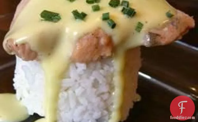 Poached Salmon with Hollandaise Sauce