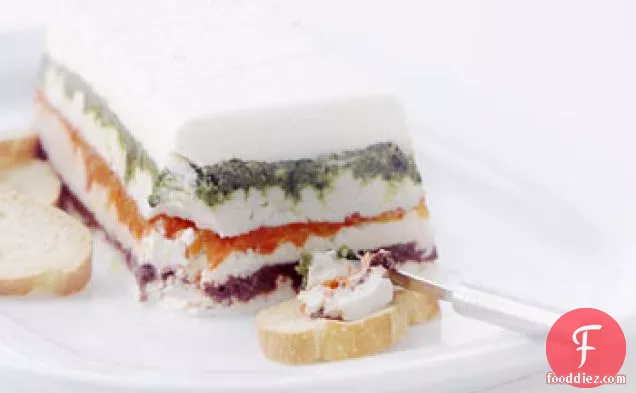 पेस्टो, जैतून, और भुना हुआ-काली मिर्च बकरी पनीर टोर्टा