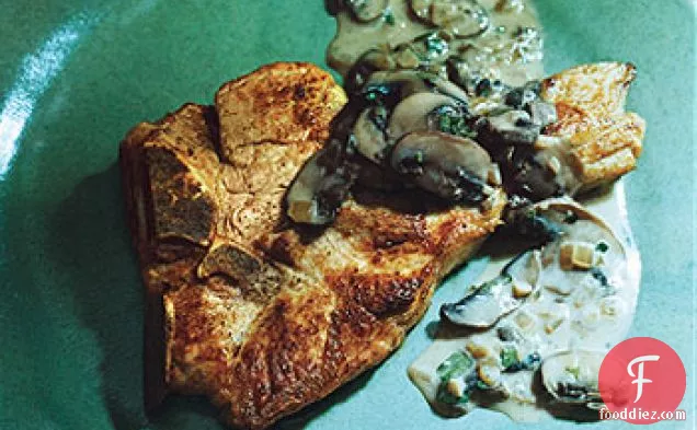 जड़ी बूटियों के साथ ग्रील्ड लेमनग्रास भेड़ का बच्चा चॉप