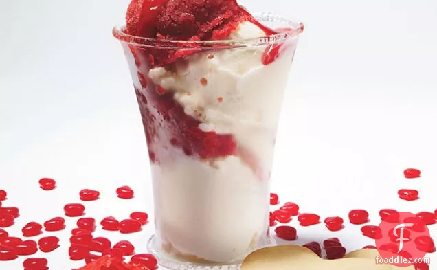 नींबू आइसक्रीम और रास्पबेरी ग्रैनिटा संडे